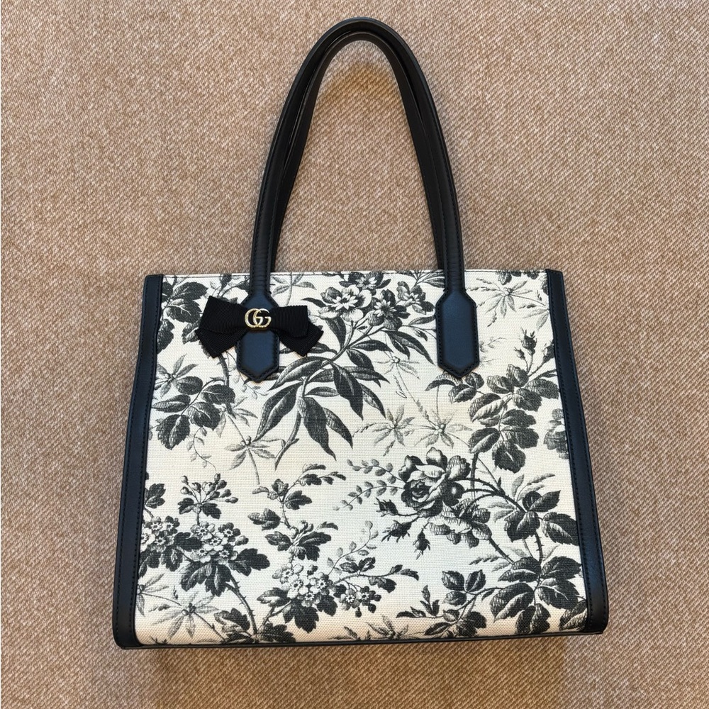 Gucci Black Ribbon GG Tote Leather Bag Tan Herbarium Never Used. Pristine.  AUTH